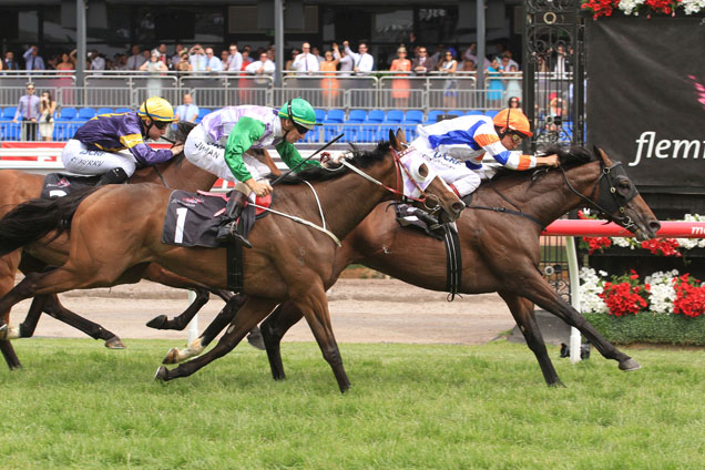 Le Roi winning the Queen Elizabeth Stakes