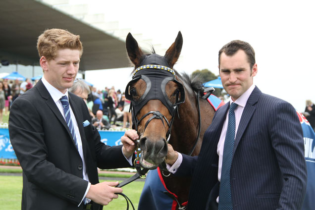 Renew posing on 15 Nov, 2014 after winning Sportingbet Sandown Cup.