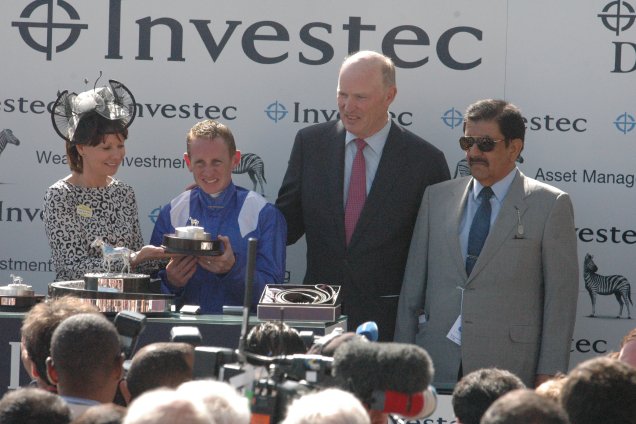 2014 Investec Oaks Presentation - Lady Cecil, Paul Hanagan, John Gosden and Mr Hamdan Al Maktoum