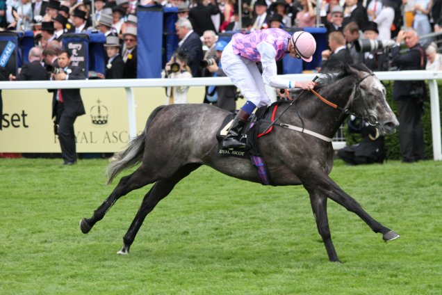 Amazing Maria winning the Duke Of Cambridge Stakes (Formerly Windsor Forest Stakes) (Fillies' Group 2)