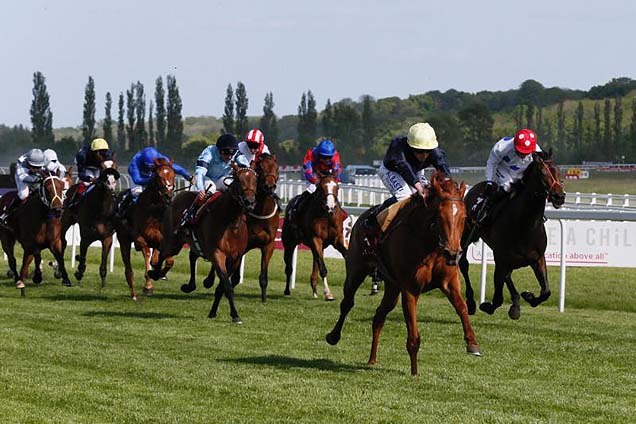 Crystal Zvezda winning the Haras De Bouquetot Fillies' Trial Stakes (Listed)