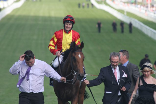 Qualify after winning the 2015 Investec Oaks