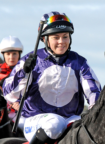 Jockey - SAMANTHA WYNNE