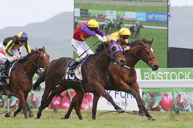 Heavens Keep winning the Tumu Itm Mile (Bm85)