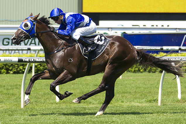 Kiss And Make Up winning the Unsw Todman Stakes