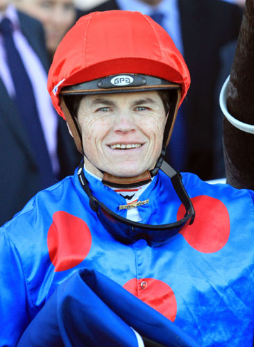 Craig Williams continues some successful associations with trainers at Sandown today.