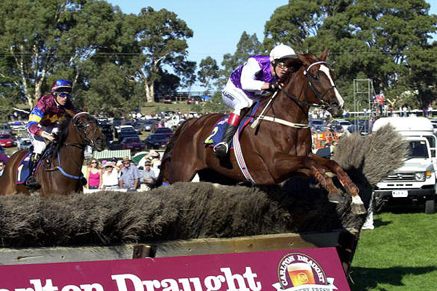 Racing at Oakbank