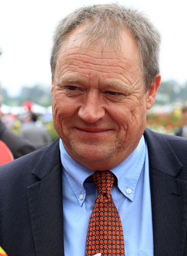 Trainer - TONY MC EVOY