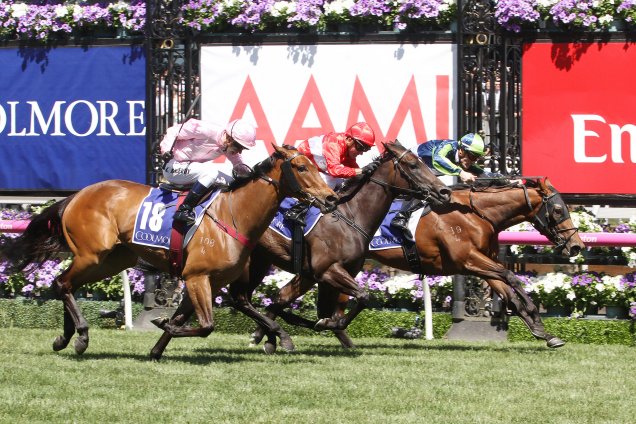 Merchant Navy winning the Coolmore Stud Stakes