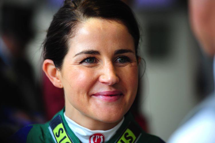 Jockey: MICHELLE PAYNE.