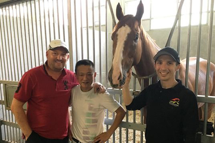 Danny Beasley (right) and another ex-jockey Soo Khoon Beng (middle) pose with their boss Daniel Meagher and his last winner Natural Impulse from last Sunday.