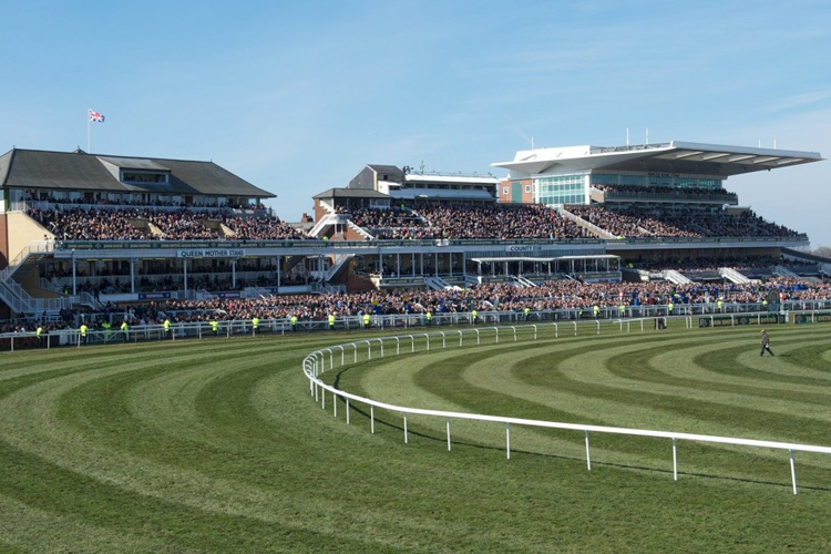 Racecourse : Aintree (Great Britain)