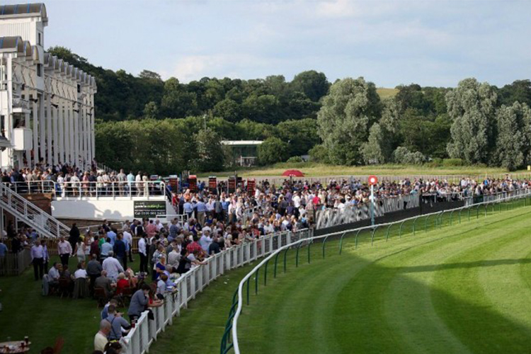 Racecourse : Nottingham (Great Britain)