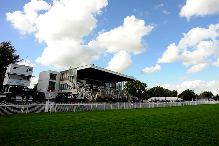 Racecourse : Worcester (Great Britain)