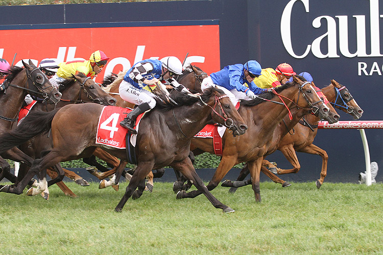 Hartnell l(blue center) wins the Orr Stakes)