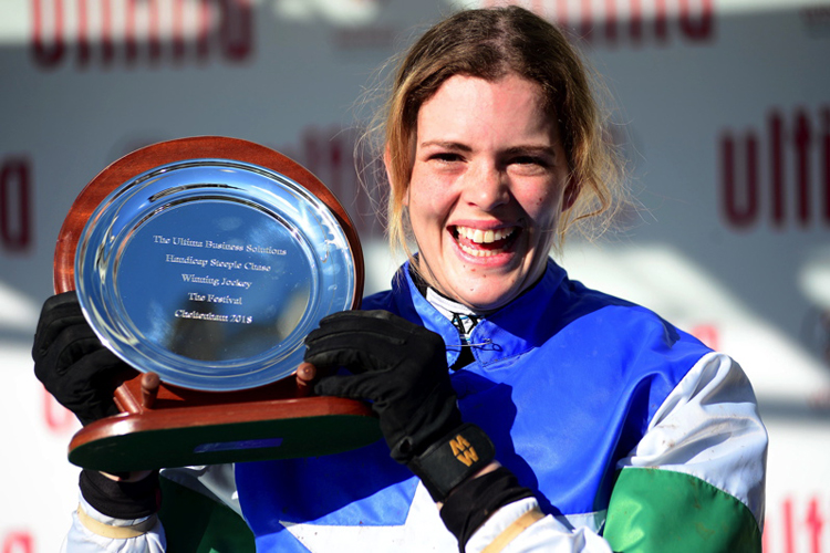 Jockey: LIZZIE KELLY Jockey: LIZZIE KELLY