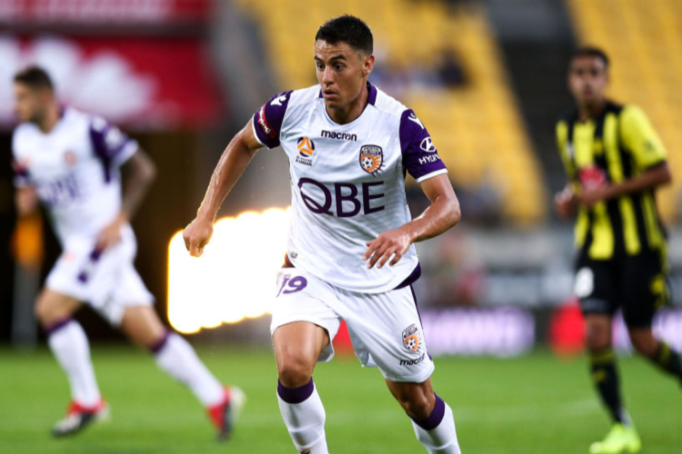 CHRIS IKONOMIDIS of the Glory in action during the A-League match between the Wellington Phoenix and the Perth Glory at Westpac Stadium in Wellington, New Zealand. CHRIS IKONOMIDIS of the Glory in action during the A-League match between the Wellington Phoenix and the Perth Glory at Westpac Stadium in Wellington, New Zealand.