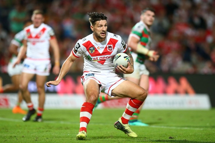 GARETH WIDDOP of the Dragons in action during the NRL match between the St George Illawarra Dragons and the South Sydney Rabbitohs at UOW Jubilee Oval in Sydney, Australia.