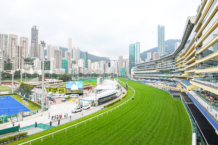 Racecourse : Happy Valley.