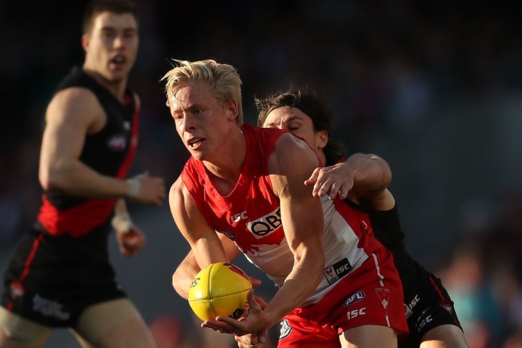 ISAAC HEENEY of the Swans in action during the AFL Second Elimination Final match between the Sydney Swans and the Essendon Bombers at SCG in Sydney, Australia.