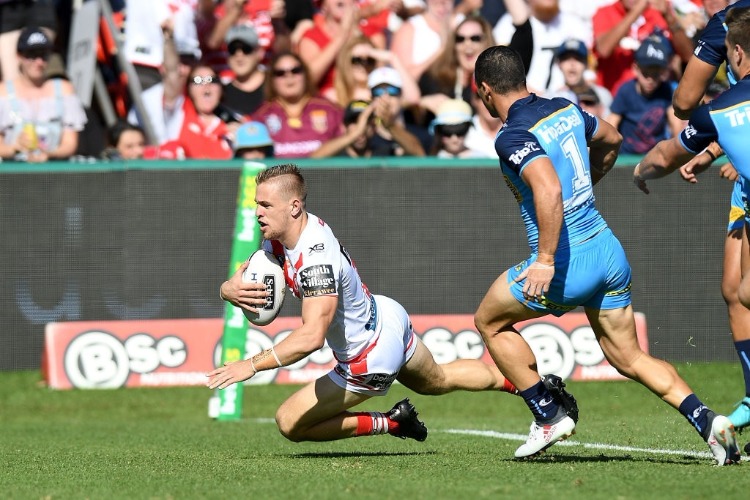 MATTHEW DUFTY of the Dragons scores a try during the NRL match between the Gold Coast Titans and the St George Illawarra Dragons at Clive Berghofer Stadium in Toowoomba, Australia.