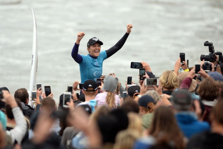 STEPHANIE GILMORE of Australia celebrates after winning the Rip Curl Pro Bells Beach at Bells Beach in Melbourne, Australia. STEPHANIE GILMORE of Australia celebrates after winning the Rip Curl Pro Bells Beach at Bells Beach in Melbourne, Australia.