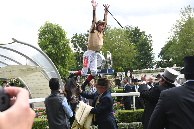 Frankie Dettori star jump after winning The Norfolk Stakes on A'Ali
