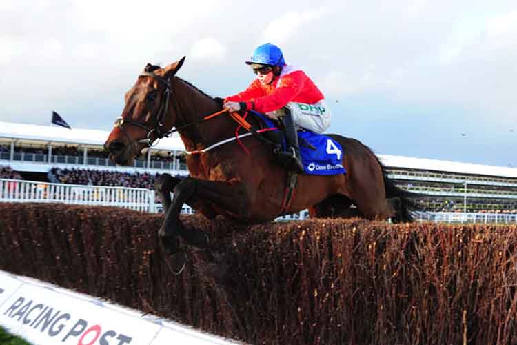 A Plus Tard winning the Close Brothers Novices' Handicap Chase (Listed)