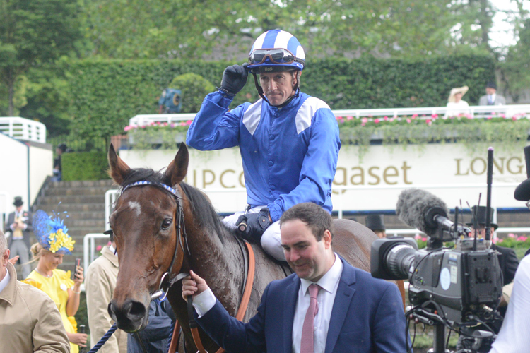 Jim Crowley and Afaak return to scale after winning the The Royal Hunt Cup