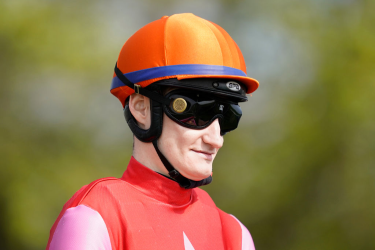 Jockey: DANIEL MUSCUTT.