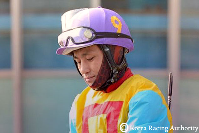 Jockey : Mun Jung Won.