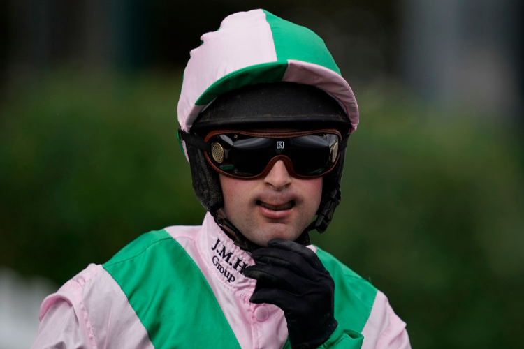 Jockey: Nico De Boinville.