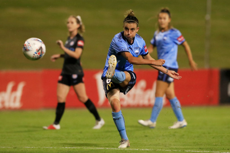 CHLOE LOGARZO of Sydney FC has a shot at goal during the W-League match between Sydney FC and Melbourne City at in Wollongong, Australia.
