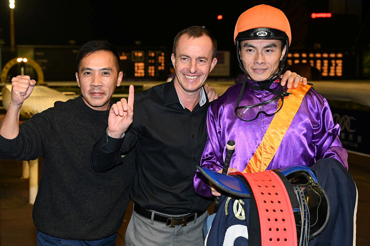 Assistant trainer Jason Chan, Trainer Wayne Smith and Horace Lam