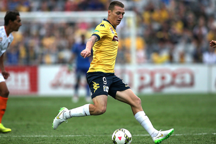MITCHELL DUKE of the Mariners in action during the A-League match between the Central Coast Mariners and the Brisbane Roar at Central Coast Stadium in Gosford, Australia.