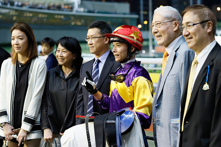 Peter Ho and Victor Wong each had winners. Peter Ho and Victor Wong each had winners.