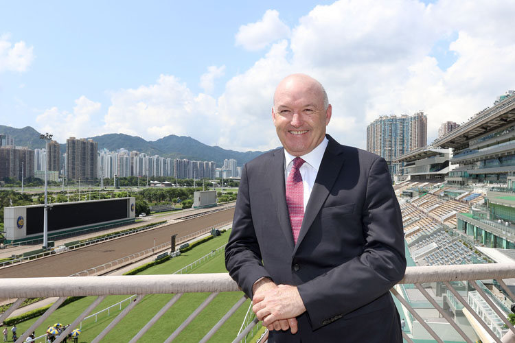 David Hayes will rejoin the trainers' roster at Sha Tin for the start of the 2020/21 season.