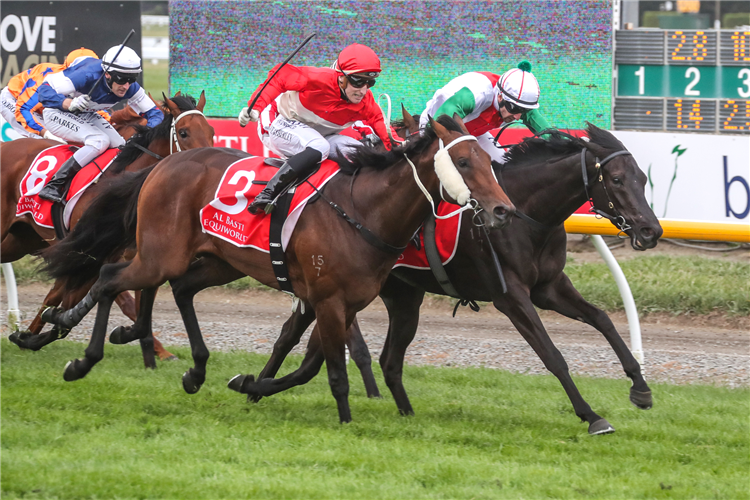 AEGON winning the 48th New Zealand 2000 Guineas