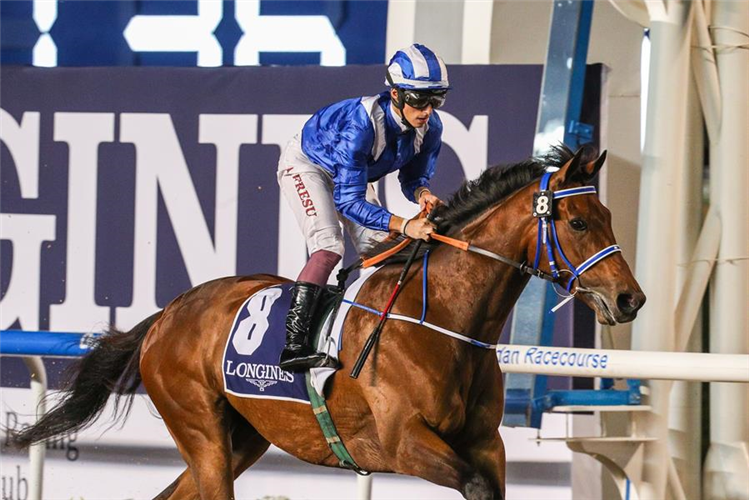 ALKAAMEL winning the Longines Master Collection