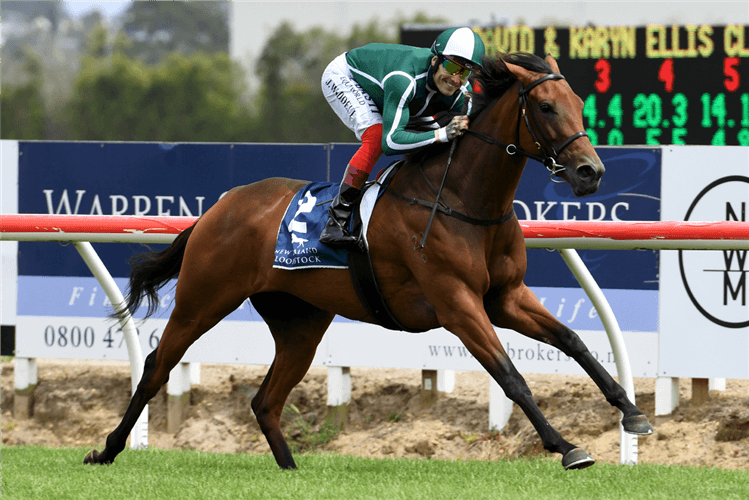 JENNIFER ECCLES winning the D & K Ellis Fillies Classic