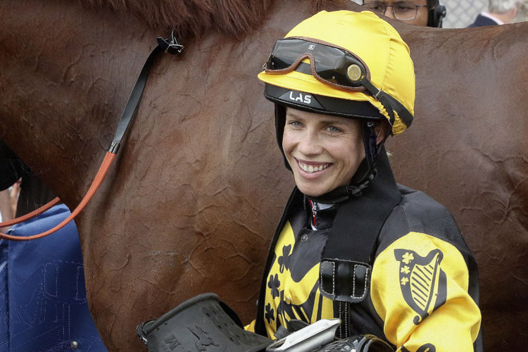 Jockey: JESSICA EATON.