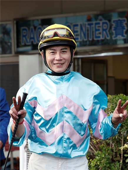 Jockey : Roger Yu