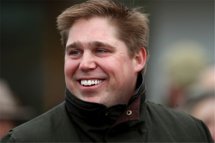 Trainer : DAN SKELTON.