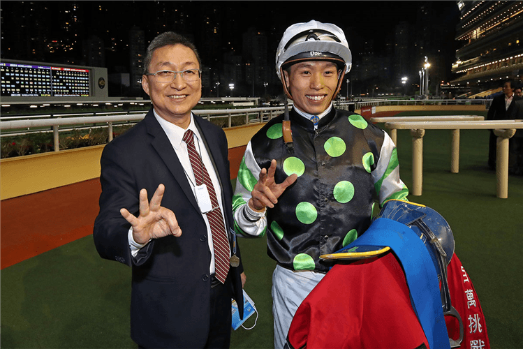 Ho and Lui celebrate three wins each.