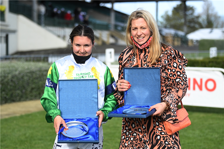Sarah McNab (left) with trainer Chrissy Bambry after their victory with Bellacontte at Hastings