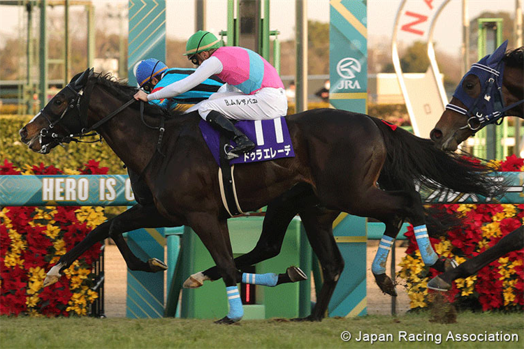 DURA EREDE winning the Hopeful Stakes at Nakayama in Japan.