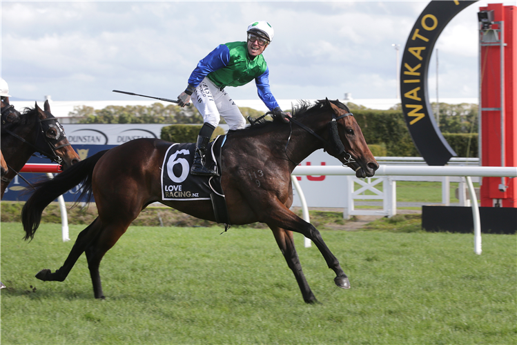 PACIFIC DRAGON winning the Courtesy Ford Ryder Stakes