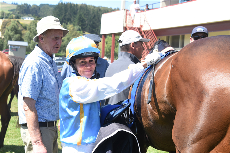 Kylie Williams pictured after riding her 800th winner, Savezar in the Waikouaiti Cup (2200m).