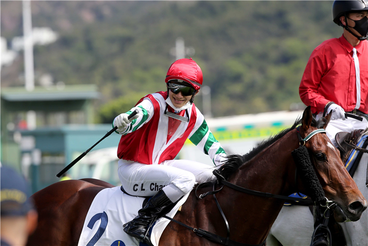 JERRY CHAU after winning the Tai Tam Bay Hcp (C4).