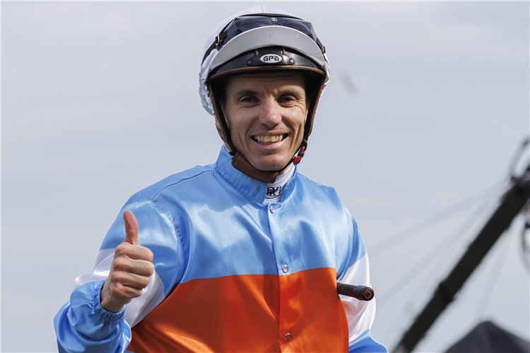 Jockey : TIM CLARK.